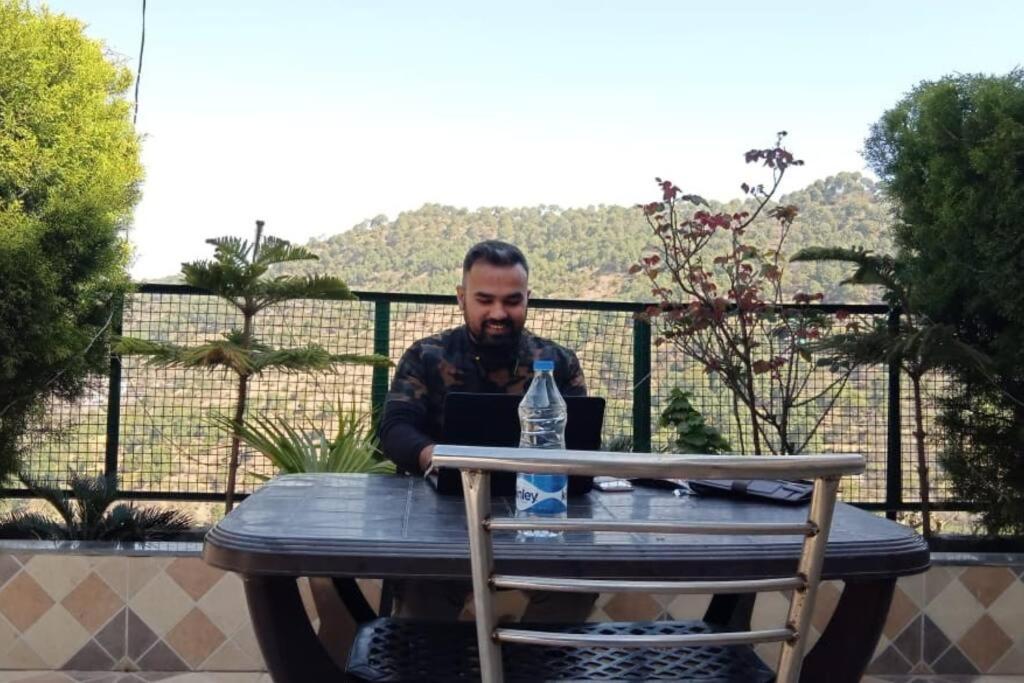 Valley View Family Unit Kasauli Εξωτερικό φωτογραφία